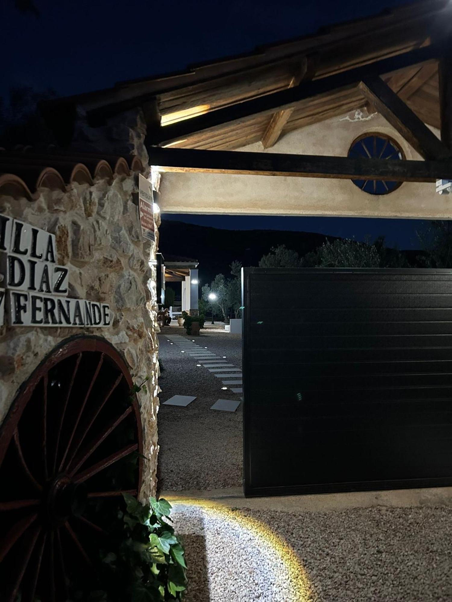 Village Diaz - Fernandez Herencia 外观 照片